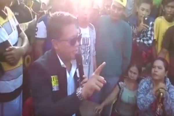 Video Warga Dadap Letakkan Senjata Tajam Usai Dialog Bersama Krishna Murti