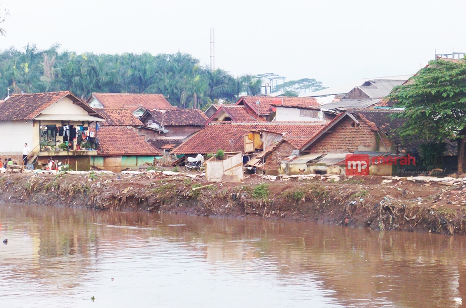 Banjir Masih Terus Mengancam Warga Dayeuh Kolot Bandung
