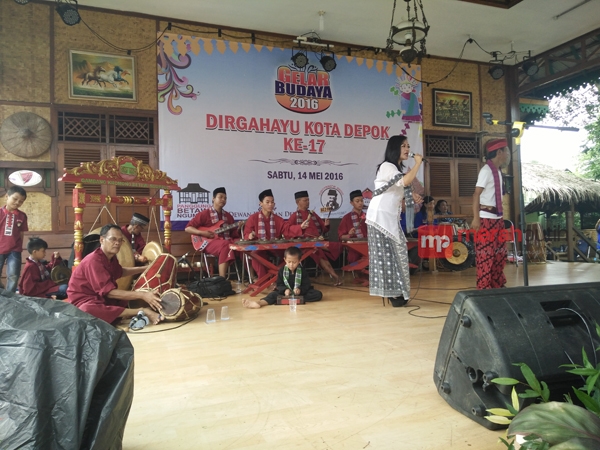 Keren! Penampilan Bocah Cilik Grup Gambang Kromong Ini Memukau Penonton