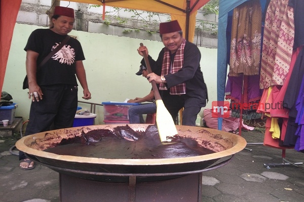 Unik! Gelar Budaya Depok 2016 Dibuka dengan Mengaduk Dodol