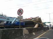 JPO Tol Jakarta-BSD Roboh, Supir Truk Tak Punya SIM