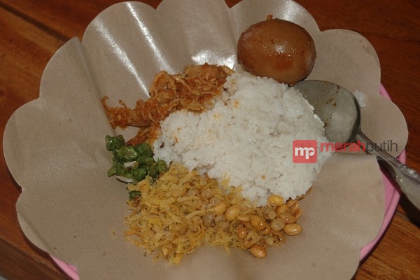 Nikmatnya Nasi Balap Khas Lombok di Yogyakarta