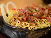 Yuk ke Tempat Nongkrong Asik di Whats Up Kafe