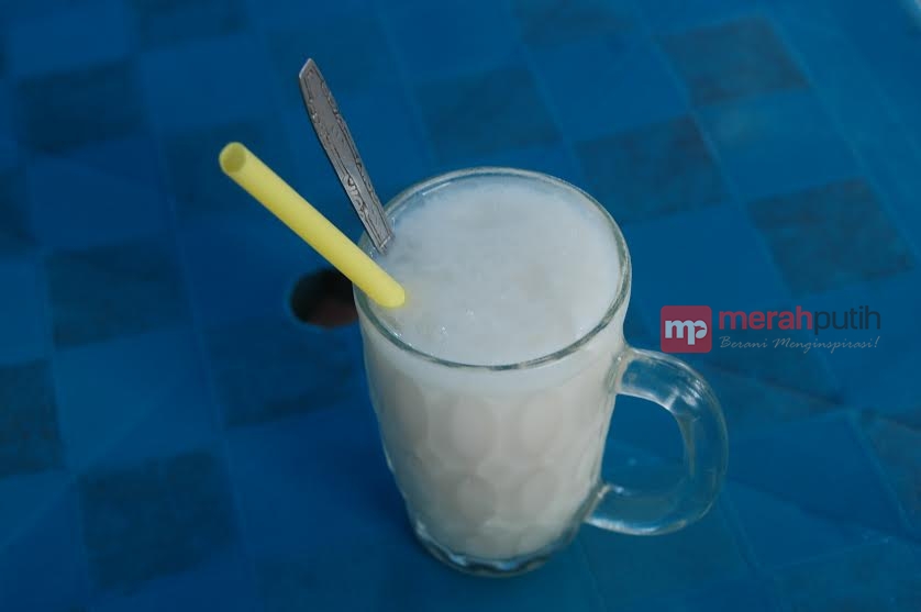  Yuk Seruput Segarnya Es Gosrok 