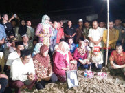 Menteri Khofifah Ziarahi Makam EF di Serang