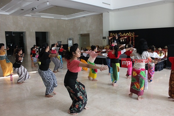 YBBI Padukan Pelestarian Tari Tradisional dengan Kunjungan Museum