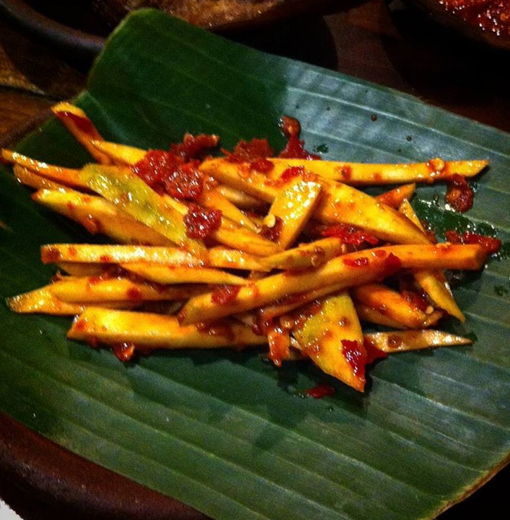 Sambal Mangga Segar Teman Asyik Makan Siang