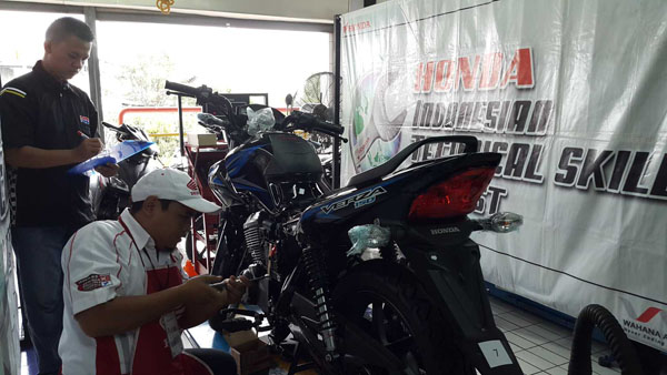 Wahana Honda Gelar Kontes Ketrampilan Teknik untuk Mekanik