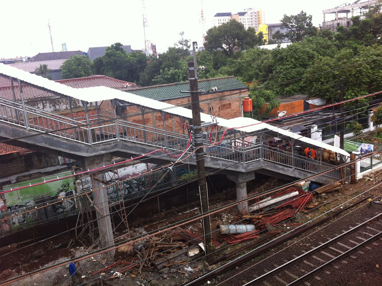 Hiii..Ngeri, JPO di Stasiun UI Ini Dijuluki Jembatan Aborsi