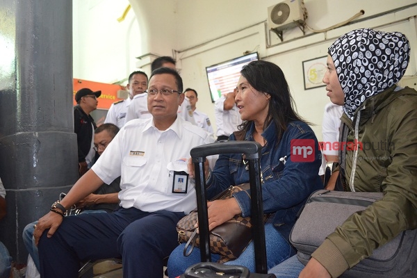 KAI Tambah Lokomotif dan Gerbong pada Mudik Lebaran
