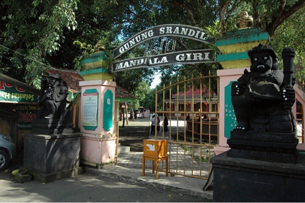 Gunung Srandil, Wisata Religi Andalan Cilacap 
