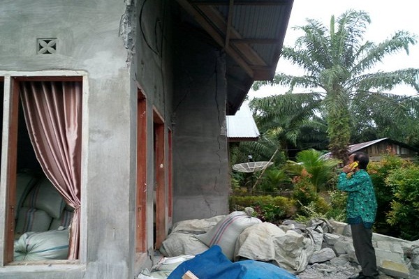 Puluhan Rumah Rusak akibat Gempa Sumbar 6,5 SR