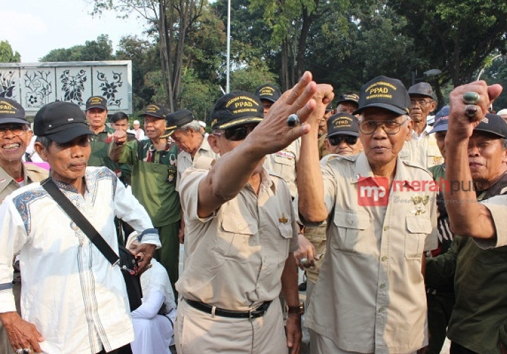 Jokowi Teken PP Kenaikkan Gaji dan Tunjangan Veteran RI