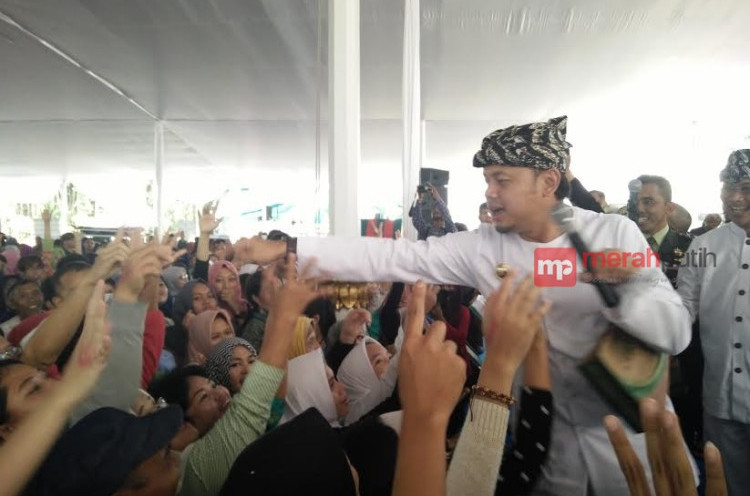 Bima Arya Tampil Sebagai 'Anak Band' di HUT Kota Bogor