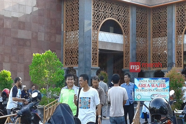 Masjid Raya Attaqwa Cirebon Sediakan 500 Paket Takjil Setiap Hari