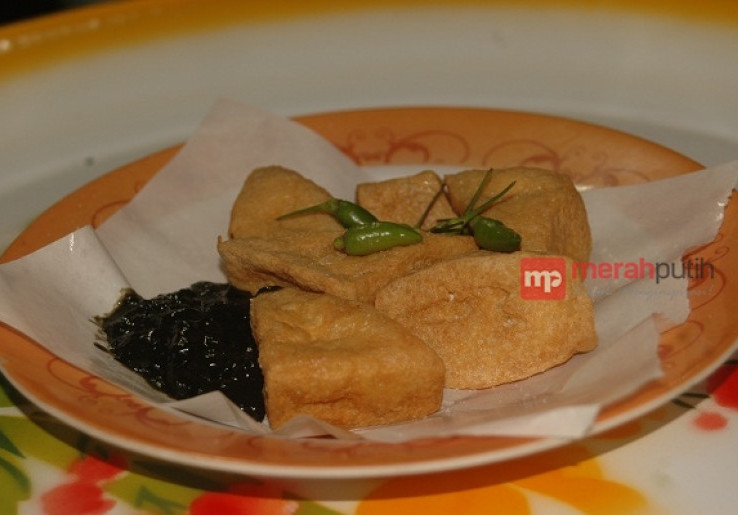 Kuliner Pedas Tahu Petis Cirebon