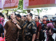 Mendag Tinjau Harga Kebutuhan Pokok di Pasar Rawamangun