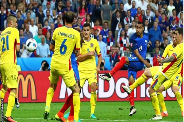 Dimitri Payet Bintang Kemenangan Prancis atas Rumania