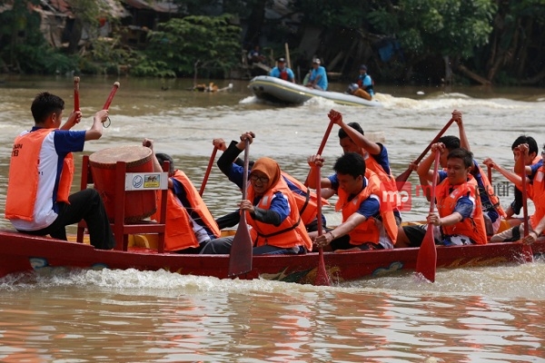 Lomba Perahu Naga Peh Cun 2016