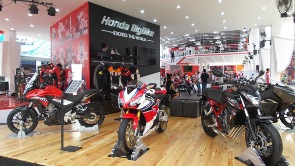Honda Targetkan Penjualan 3.750 Motor di Jakarta Fair