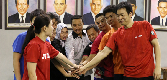 Pemerintah Naikan Kelas Pesawat dan Bonus Atlet