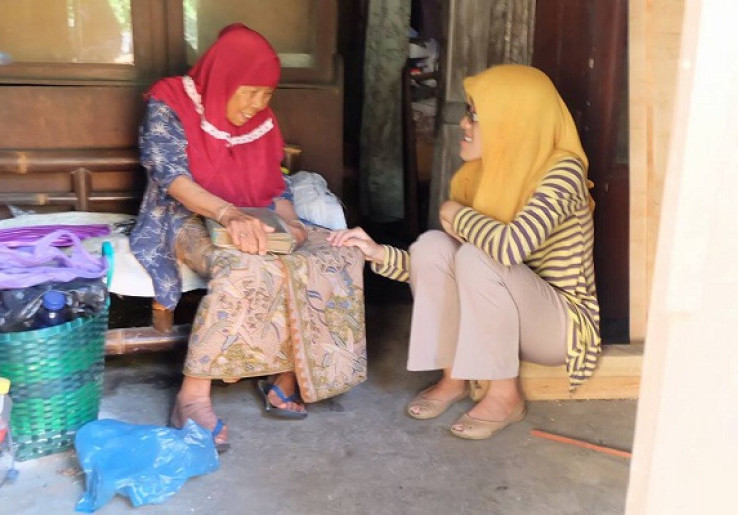 Kisah Hidup Nenek Rohani dan Inspirasi Ramadan Para Netizen 