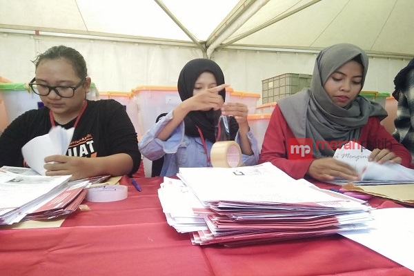 Lima Pengumpul Data KTP