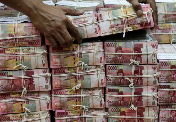 Rupiah Menguat Tipis Usai The Fed Pertahankan Suku Bunga  