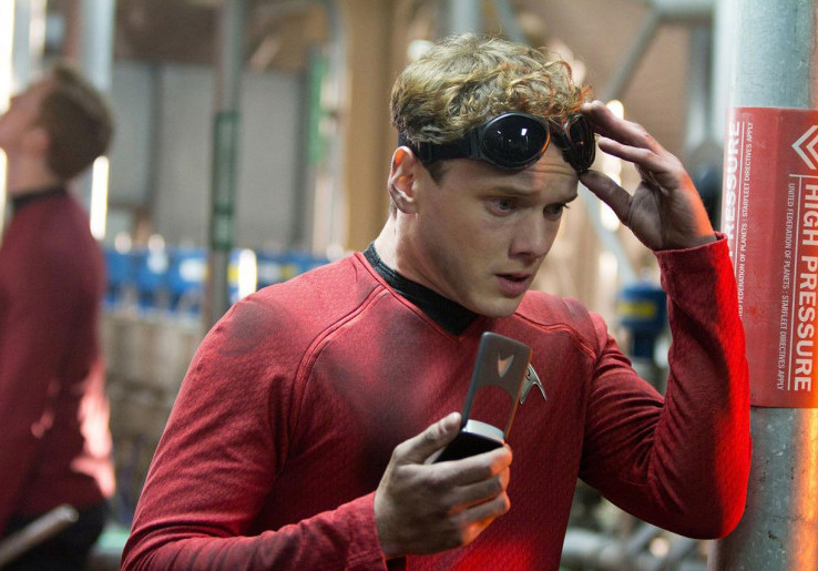 Tertabrak Mobil Sendiri, Aktor Star Trek Meninggal Dunia