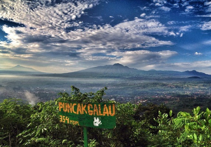 Puncak Galau, Tempat Kemah Petualang ketika Bersedih