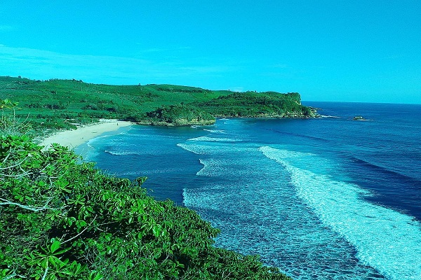 Dibalik Seram dan Angkernya Nama Pantai Pasetran Gondo Mayit Blitar 