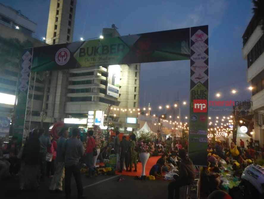 Ribuan Warga Kota Bandung Ikuti
