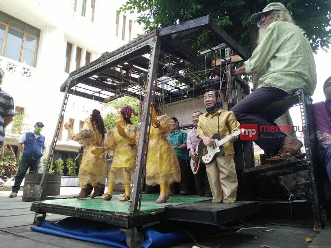 Boneka Tari di Kota Tua Sukses Hibur Masyarakat