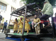 Boneka Tari di Kota Tua Sukses Hibur Masyarakat