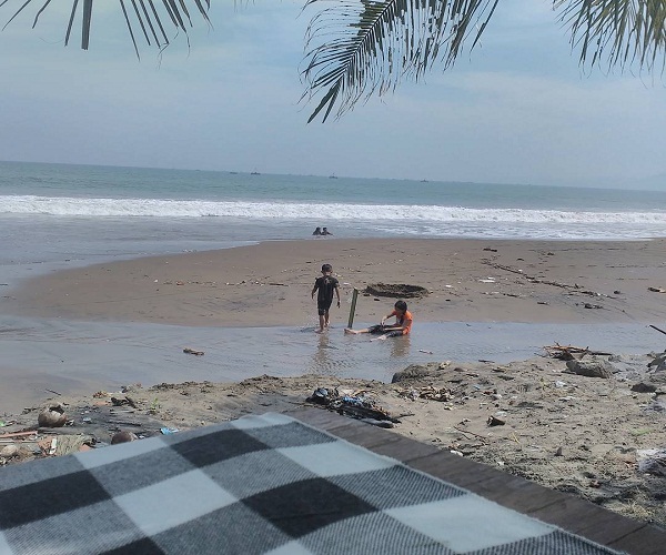 Pantai Citepus Wisata Keluarga Favorit di Sukabumi