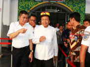 Menko Rizal Ramli Terpukau Melihat Perubahan Stasiun Pasar Senen
