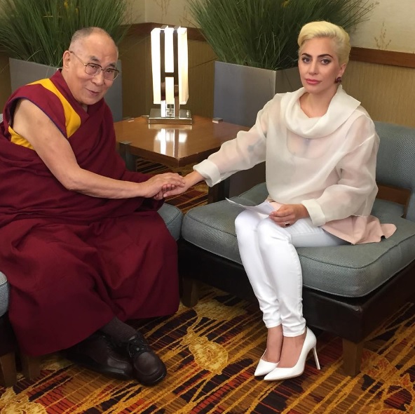Bertemu dengan Dalai Lama, Lady Gaga Dibuly Warga Tiongkok