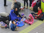Stasiun Gambir Minim Tempat Duduk