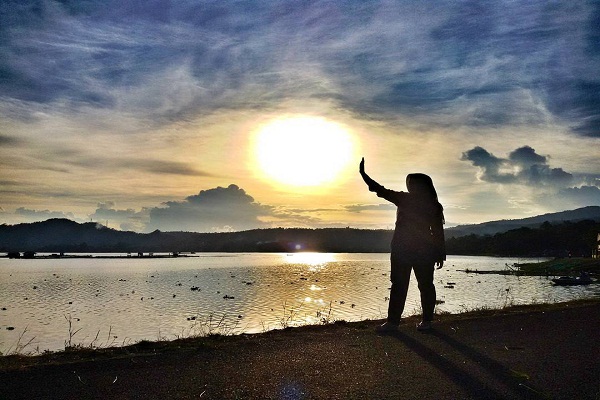 Waduk Darma Wisata Pantainya Warga Kuningan
