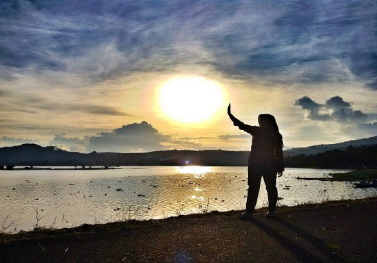 Waduk Darma Wisata Pantainya Warga Kuningan