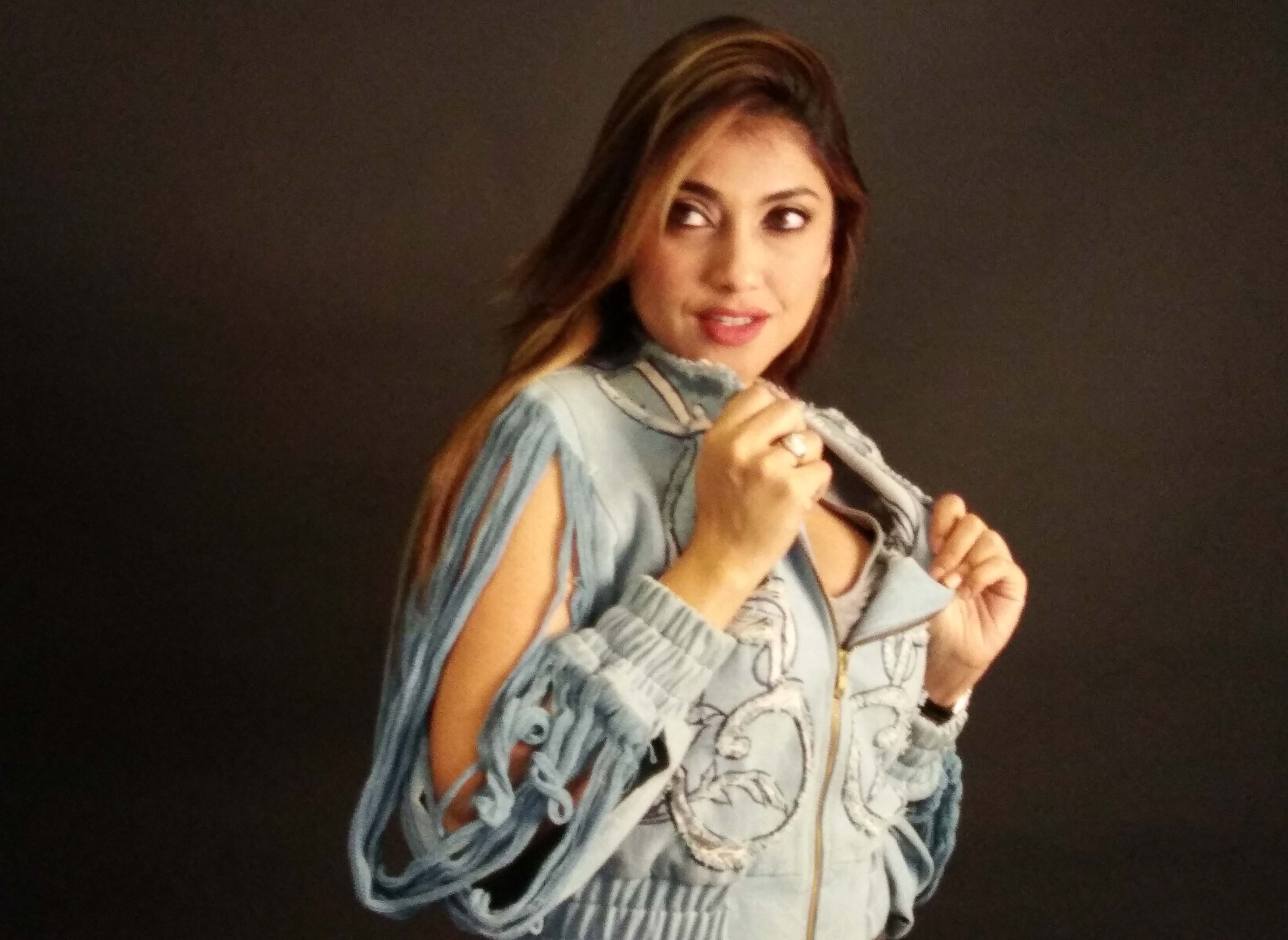Bawa Anak, Sarah Azhari Mudik dari Los Angeles