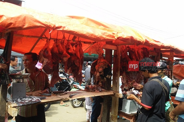 Patungan Daging Kerbau Tradisi Tahunan Warga Banten