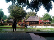 Keraton Kesepuhan Cirebon Dibanjiri Wisatawan
