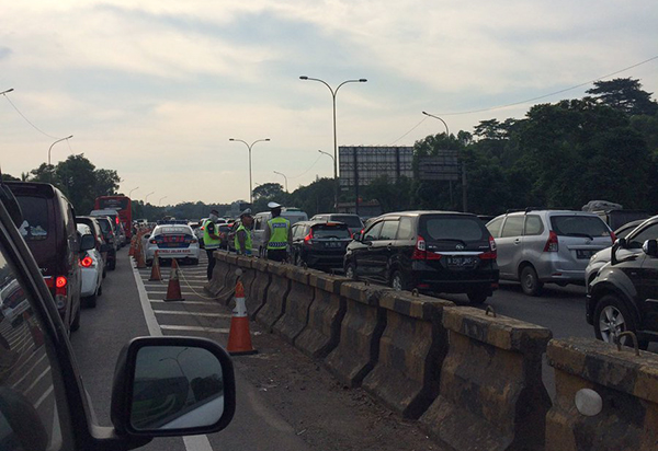 Ramai Wisatawan, Jalan Utama Bantul Macet Parah