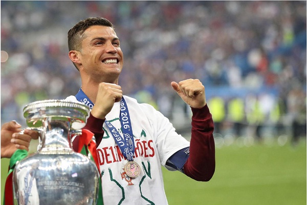  Cristiano Ronaldo Dijadikan Nama Bandara