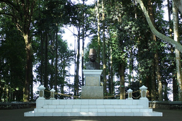 Taman Juanda Tempat Refreshing Favorit Warga Bandung