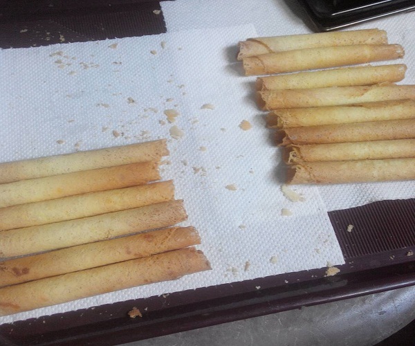 Kue Semprong Hidangan Tamu Khas Jawa Barat