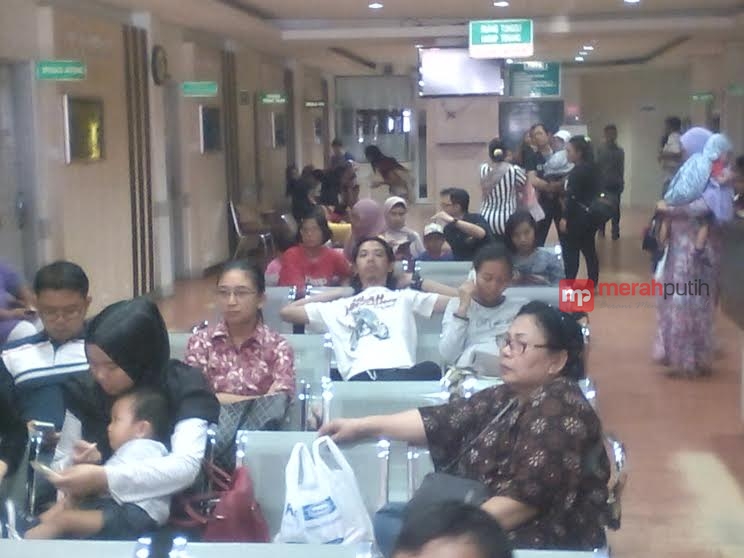 Soal Vaksin Palsu, Orang Tua Tunggu Kepastian RS Harapan Bunda
