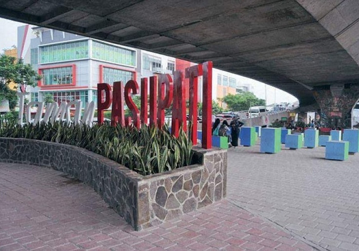 Taman Jomblo Lokasi Nongkrong Favorit Muda-Mudi Bandung