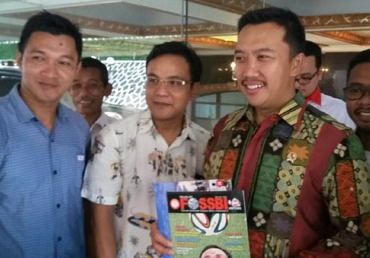 Menpora dan FOSSBI Gelar Turnamen Sepakbola Haornas U-12 